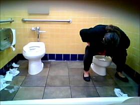 bbw woman hovering over the toddler toilet