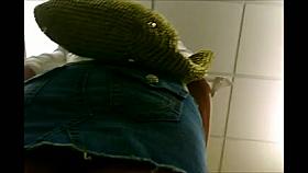 Hawt Golden-Haired in Denim