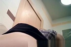 Beautiful Girl Close up Pussy pee