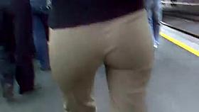 Flakita filming her nice ass toward home