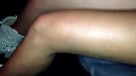 Sandra in auto prima di uscire