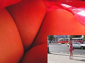 2 hawt semi spheres of sexy wazoo upskirt