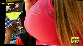 Hot booty in really tight yoga pants