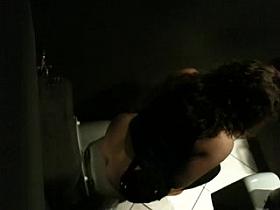 Club toilet 03