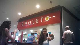 Novinhas no shopping