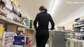 Tight short sports pants ass