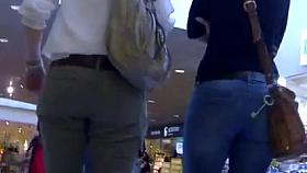 Candid - Sexy Babe Ass In Tight Jeans