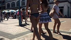 Moral dilemma between two teen girls