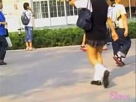 Public sharking with the hot girl and many people around