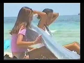 Beach babe - voyeur video