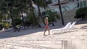 Steamy blowjob voyer skills