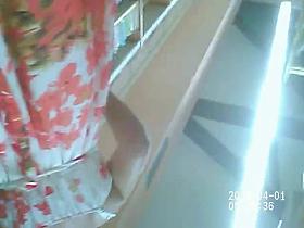 Voyeur upskirt candy cute teen (Zapatito blanco)