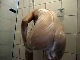 Spy Camera Naked Woman Filmed in the Shower