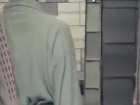 Teen girl spied as she washes her butt