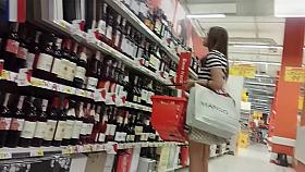 Wonderful Upskirt Vid Glamorous Lady In Red Shoes