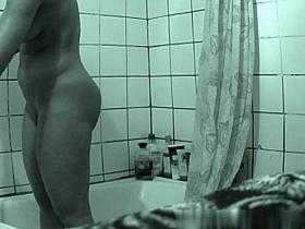 jenia-voyeur-01_R.wmv