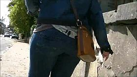 Candid big ass in blue jeans