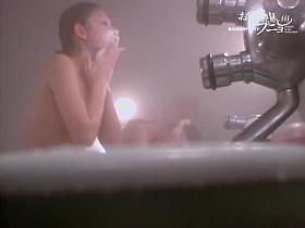 Natural tits of Asian shower girls are bouncing erotically dvd 03123