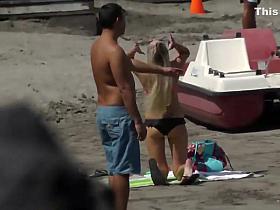 Blonde likes to be on all fours