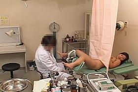 Busty Japanese hottie enjoyed her sexy time at gyno