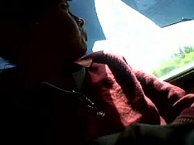 Agarrando pierna enn bus