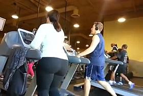 Candid ass gym booty