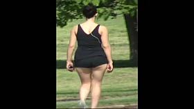 Candid Booty Cheeks (Zoom)