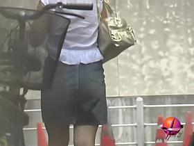 Smooth oriental cutie gets totally confused during sharking attack