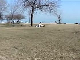 Candid babes are doing sports in the open air 08zb