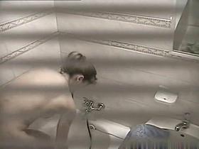 christina-voyeur-03_R.wmv