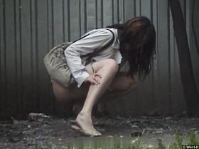 Girls Pissing voyeur video 217