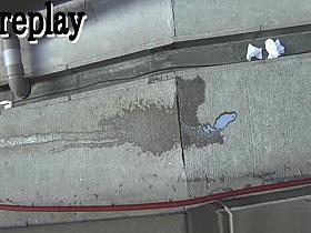 Japanese women in hurry to pee