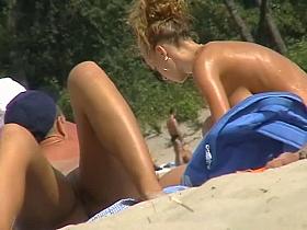 Awesome nude beach voyeur vid