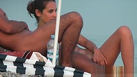 Girl with nice boobs on the beach Espana voyeur video