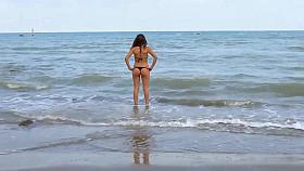 bel culetto in spiaggia