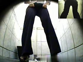 Girls Pissing voyeur video 18