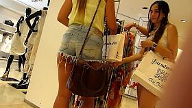 Minishort Nalgas Fuera Rubita Travx