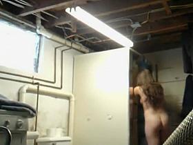 Thick babe spied while in the shower