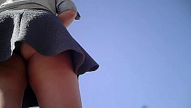 Upskirt on campus!