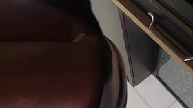 upskirt au bureau 6
