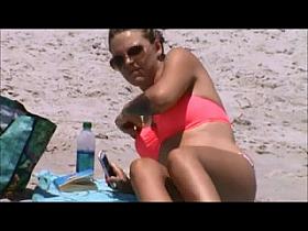 candid sexy teen beach crotch shot 78, legs wide open