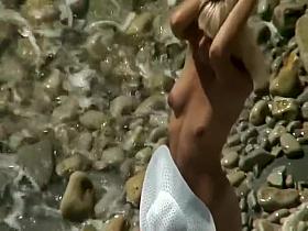 Hairy vagina in the pool cabin