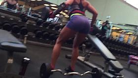 Hot milf with nice ass in spandex