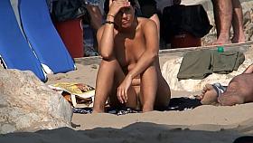 Big butt fucked under an umbrella