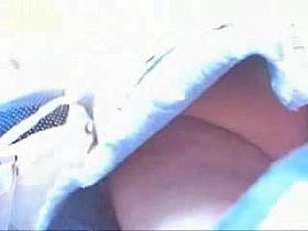 string sous jupe en jeans