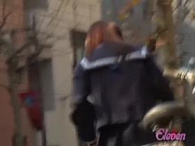 Tempting young hottie having quick sharking meeting in the afternoon