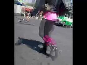 Gringa en Leggins - Spandex Blonde Stalked