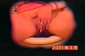 Quick masturbation on hidden camera shot in toilet