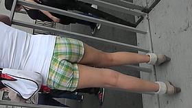 Culo en shorts apretados