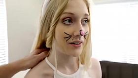 Bunny stepsister teen found my big cock in her mouth